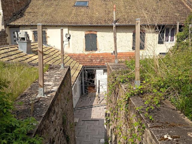 Maison vente à Les Meuniers, Dompierre-les-Ormes
