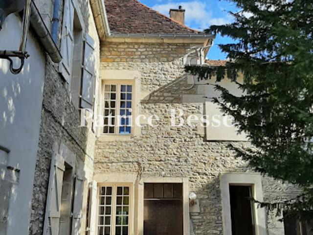 Maison vente à Montbard