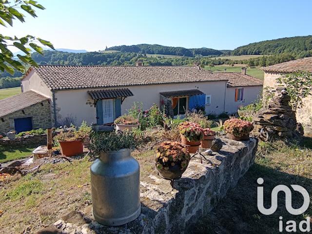 Maison vente à Les Magnats, Le Poët-Célard