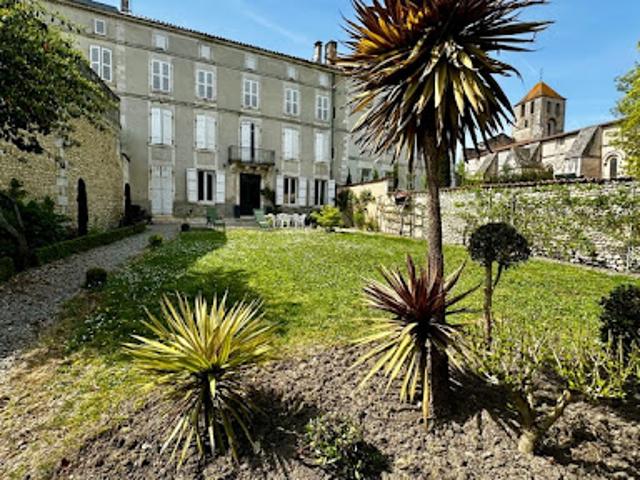 Maison vente à Cognac, Barbezieux-saint-hilaire