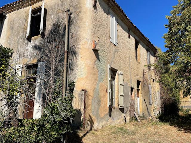 Maison vente à Aignan, L'Église Maison vente à Aignan, L'Église