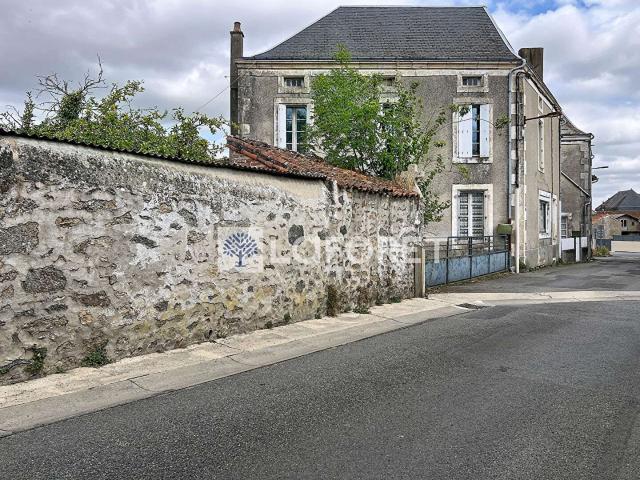 Maison vente à La Chapelle-Saint-Laurent, Deux-Sèvres