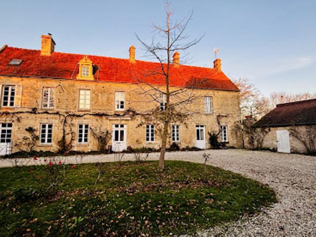 Maison vente à Caen, Rots
