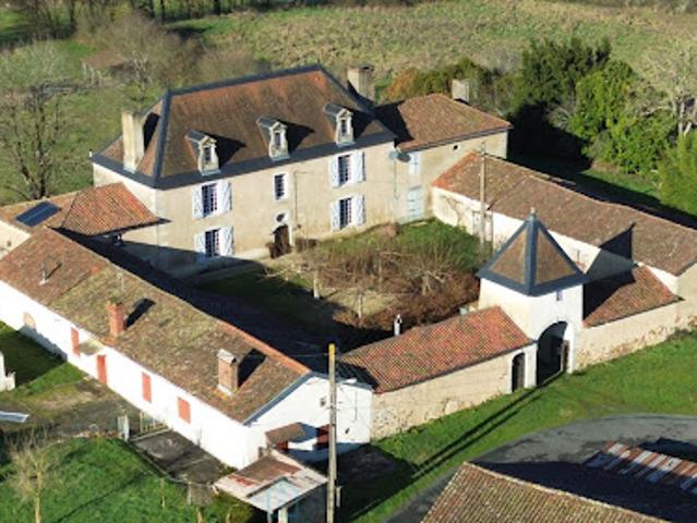 Maison vente à Confolens