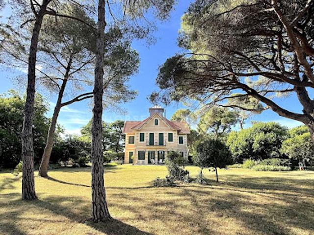 Maison vente à Nîmes, Aigues-mortes