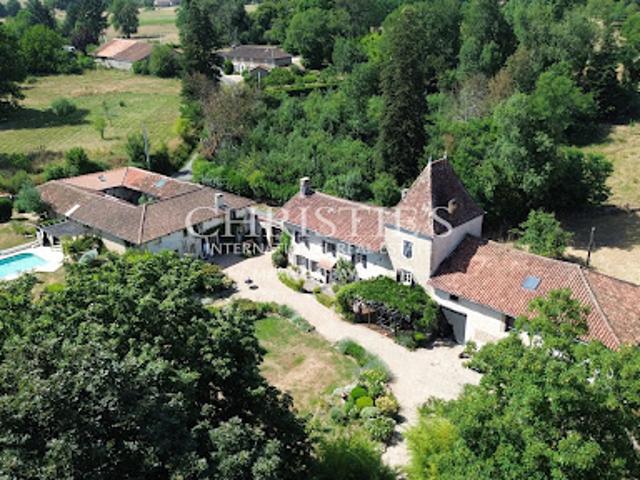 Maison vente à Confolens, Nouvelle-Aquitaine