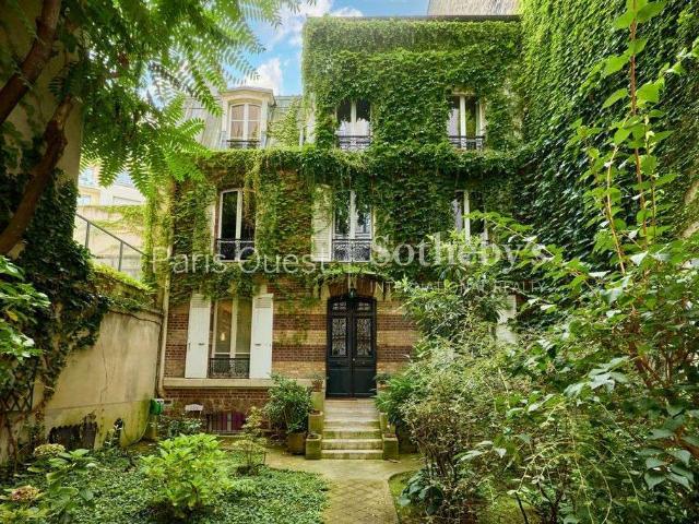 Maison vente à Paris, Île-de-France