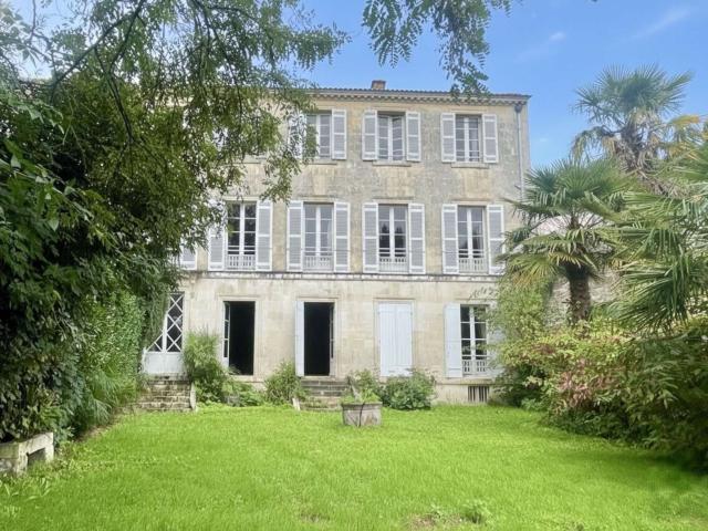 Maison vente à Saintes