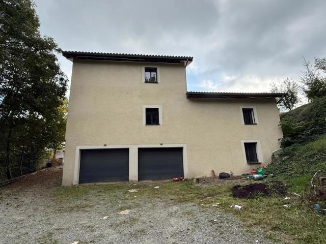 Maison vente à Montbrison, Sainte-agathe-la-bouteresse