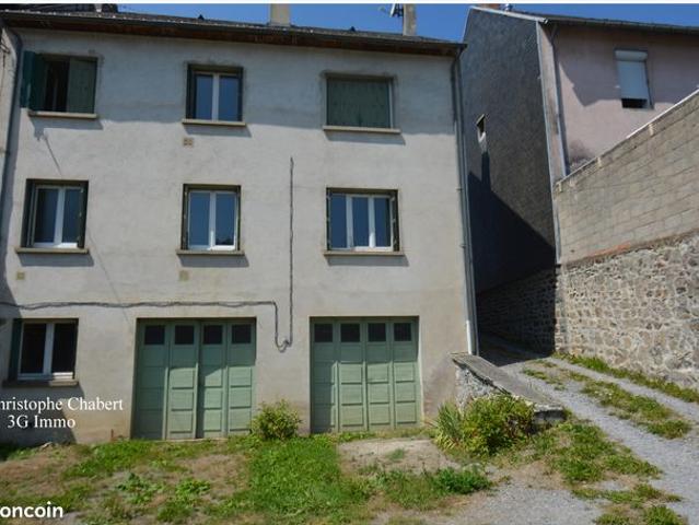 Maison vente à Aubusson, La Courtine