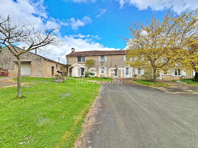 Maison vente à Fontenay-le-Comte, Cezais
