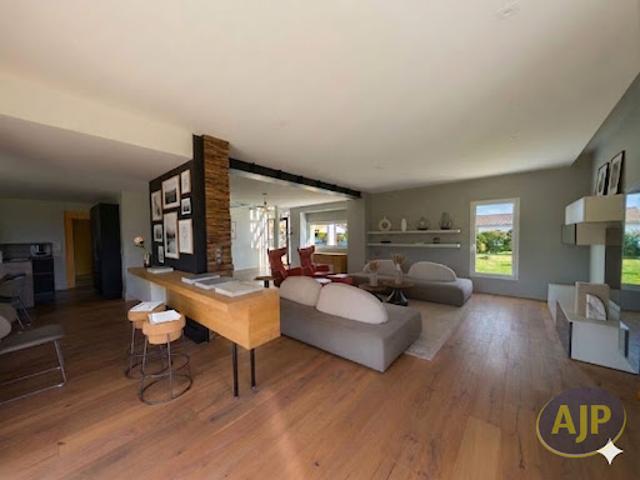 Maison vente à Nantes, Lège