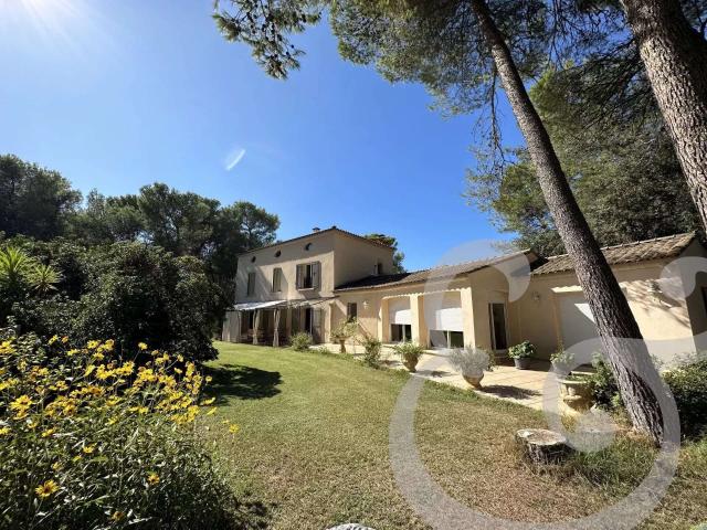 Maison vente à Arles, Orgon