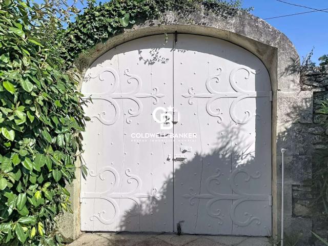 Maison vente à Saint-Jean-d'Angély, Saint-savinien