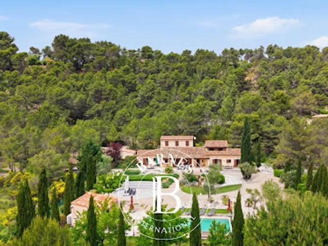 Maison vente à Aix-en-Provence, Saint-marc-jaumegarde