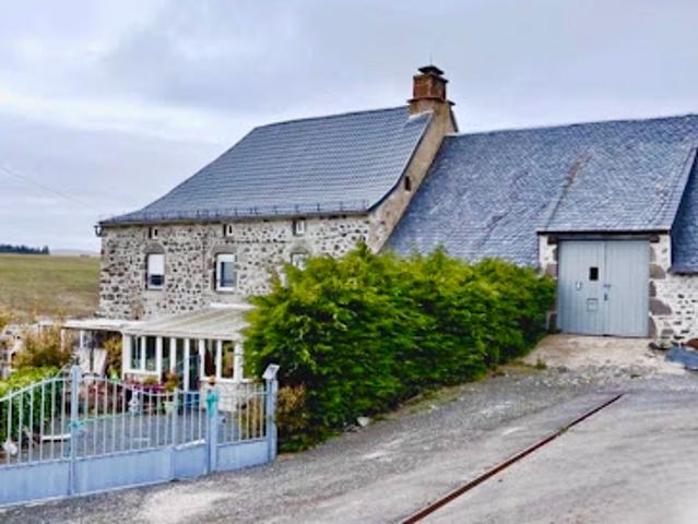 Maison vente à Saint-Flour, Pradiers