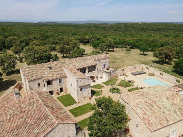 Maison vente à Nîmes, Goudargues