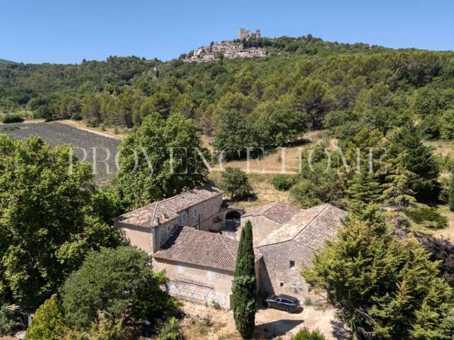 Maison vente à Apt, Lacoste