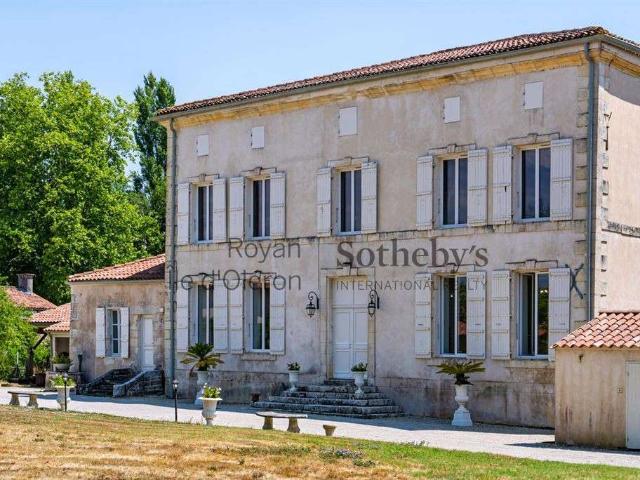 Maison vente à Rochefort, Nouvelle-Aquitaine