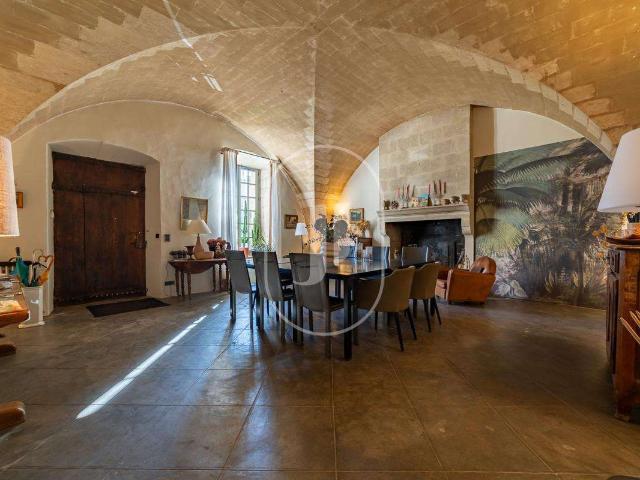 Maison vente à Nîmes, Montaren-et-saint-médiers