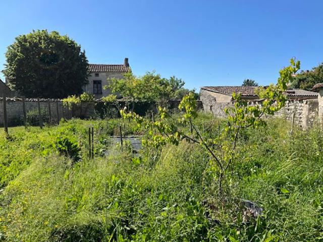 Maison vente à Confolens, Xambes
