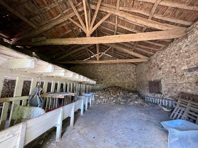 Maison vente à Confolens