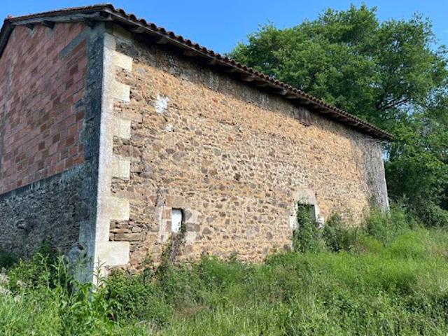 Maison vente à Angoulême, Écuras