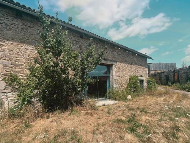 Maison vente à Nontron, Mialet