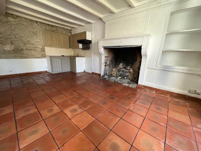 Maison vente à Saint-Jean-d'Angély, Aumagne