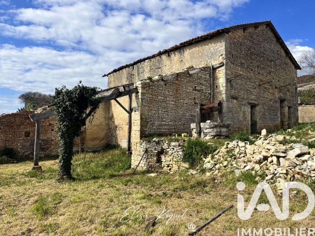 Maison vente à Confolens, Aunac