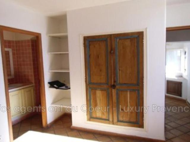 Maison vente à Marseille, Saint-savournin