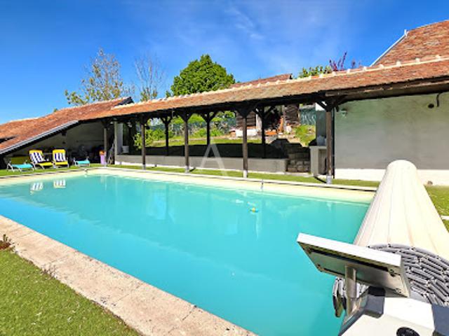 Maison vente à Parc d'activité de la demi-lune, Magny-en-Vexin