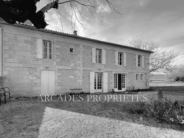 Maison vente à Libourne, Naujan-et-postiac