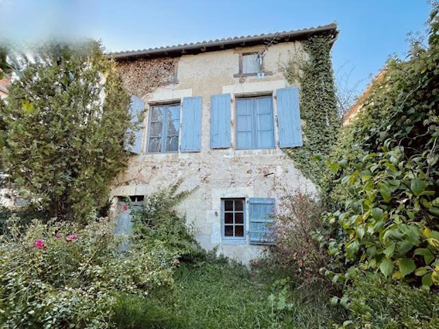 Maison vente à Confolens, Charente