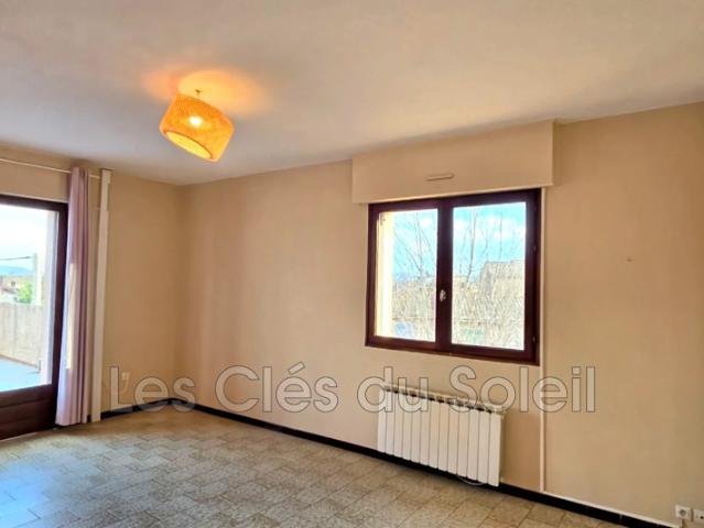 Maison vente à Arrondissement de Toulon, Solliès-toucas