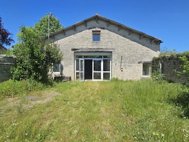 Maison vente à Confolens, Ebréon