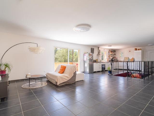 Maison vente à Arrondissement de Toulon, Belgentier