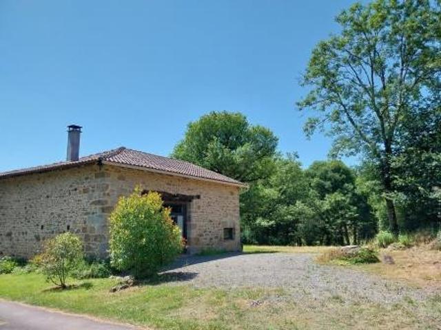 Maison vente à Confolens, Tessonnière
