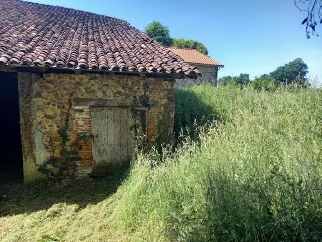 Maison vente à Confolens, Saulgond