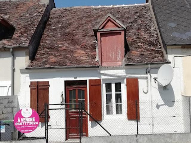 Maison vente à Saint-Amand-Montrond, Menetou-couture