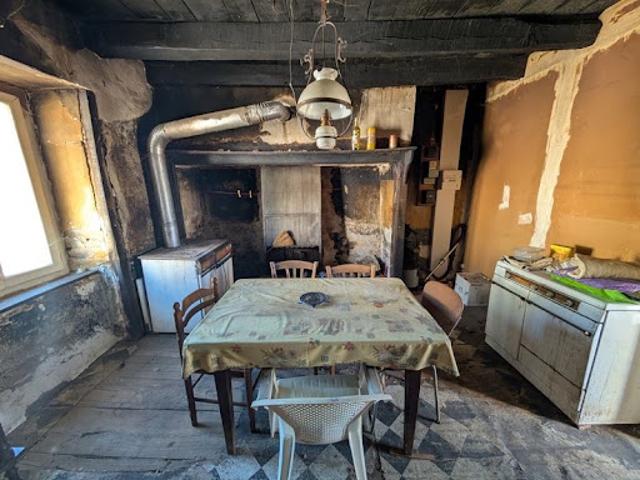 Maison vente à Sargueix, Meilhards