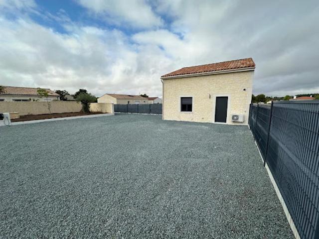 Maison vente à Saint-Jean-d'Angély, Saint-julien-de-l'escap