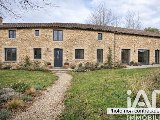 Maison vente à Confolens, La Magdeleine