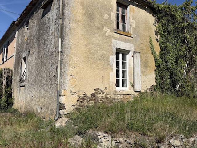 Maison vente à Fontenay-le-Comte, Cheffois