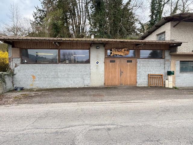 Maison vente à Grenoble, Entre-deux-guiers