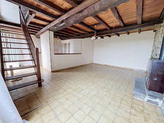 Maison vente à Les Planches, Saint-Jean-de-la-Haize