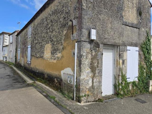 Maison vente à Échillais, La Tourasse
