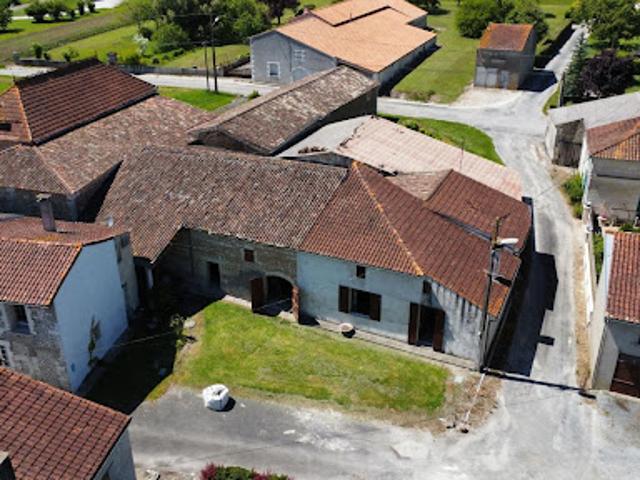 Maison vente à Jonzac, Saint-fort-sur-gironde