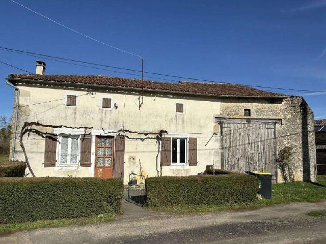 Maison vente à Confolens, Nanteuil-en-vallée
