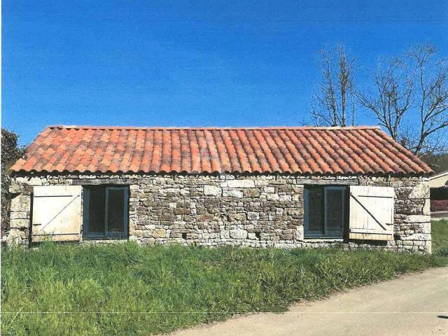 Maison vente à Fontenay-le-Comte, Sérigné